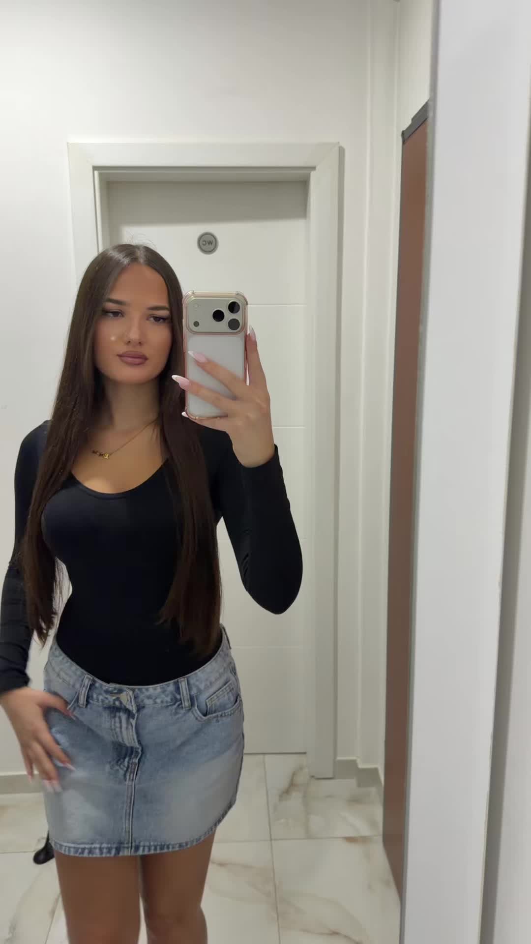 @𝐋𝐕