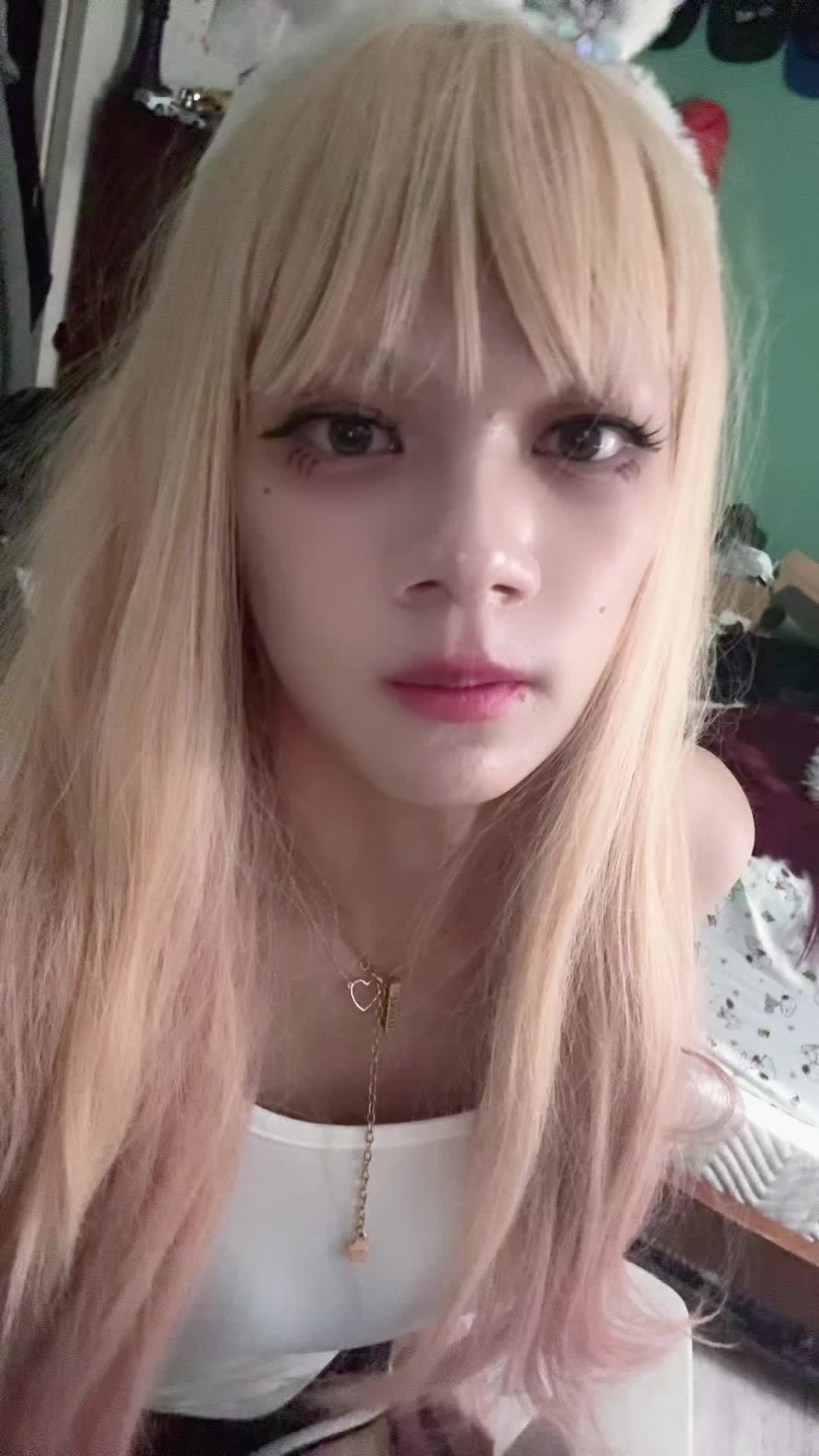 @1onely4eva