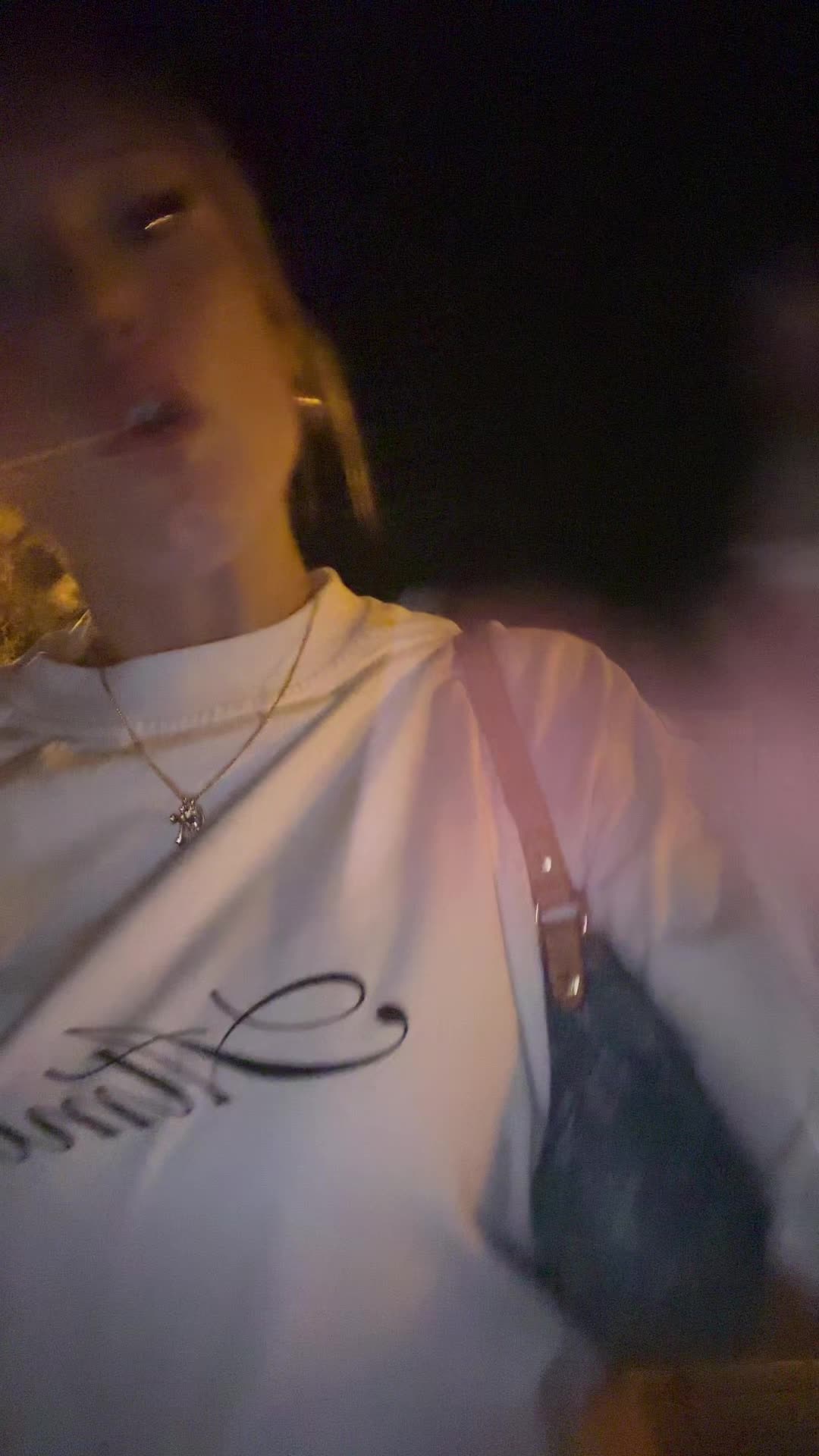 @_leasofie_