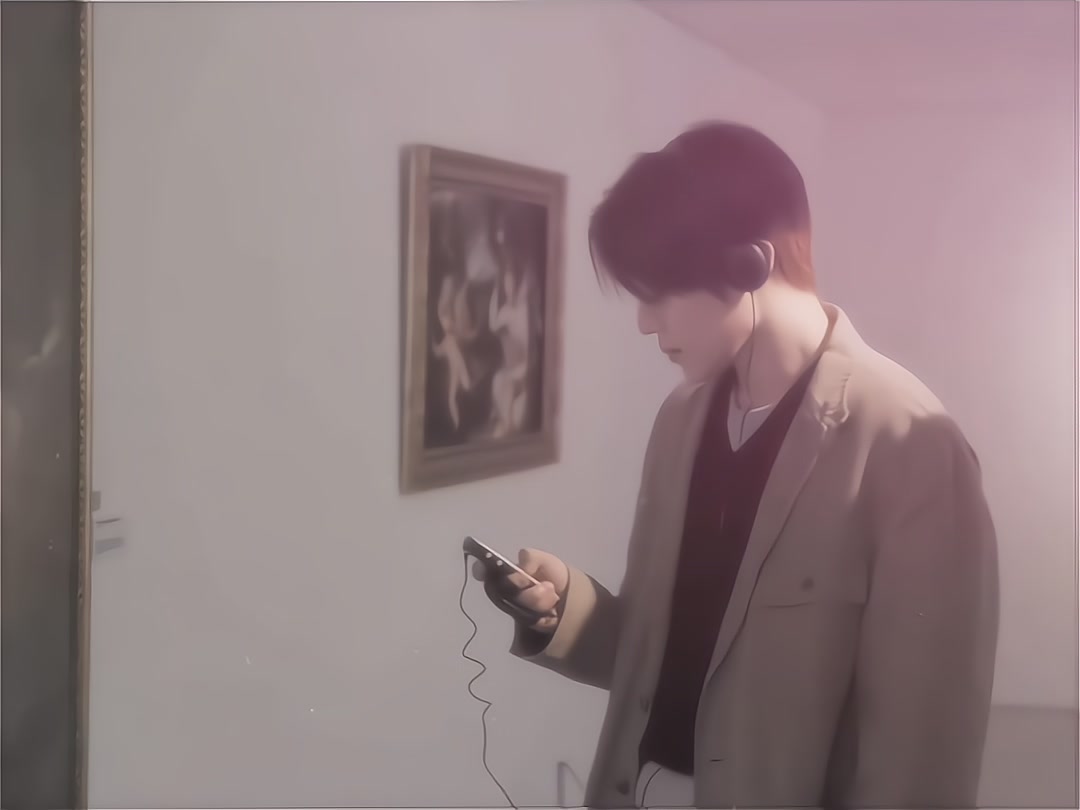 @Yuwi⋆°✩