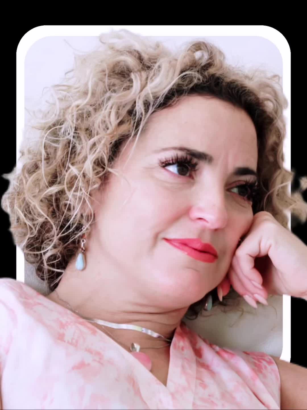 @Bella