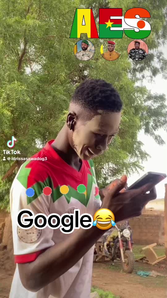 @PETIT GOOGLE 😂😂