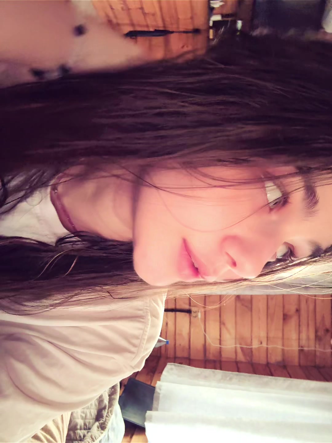 @🫨