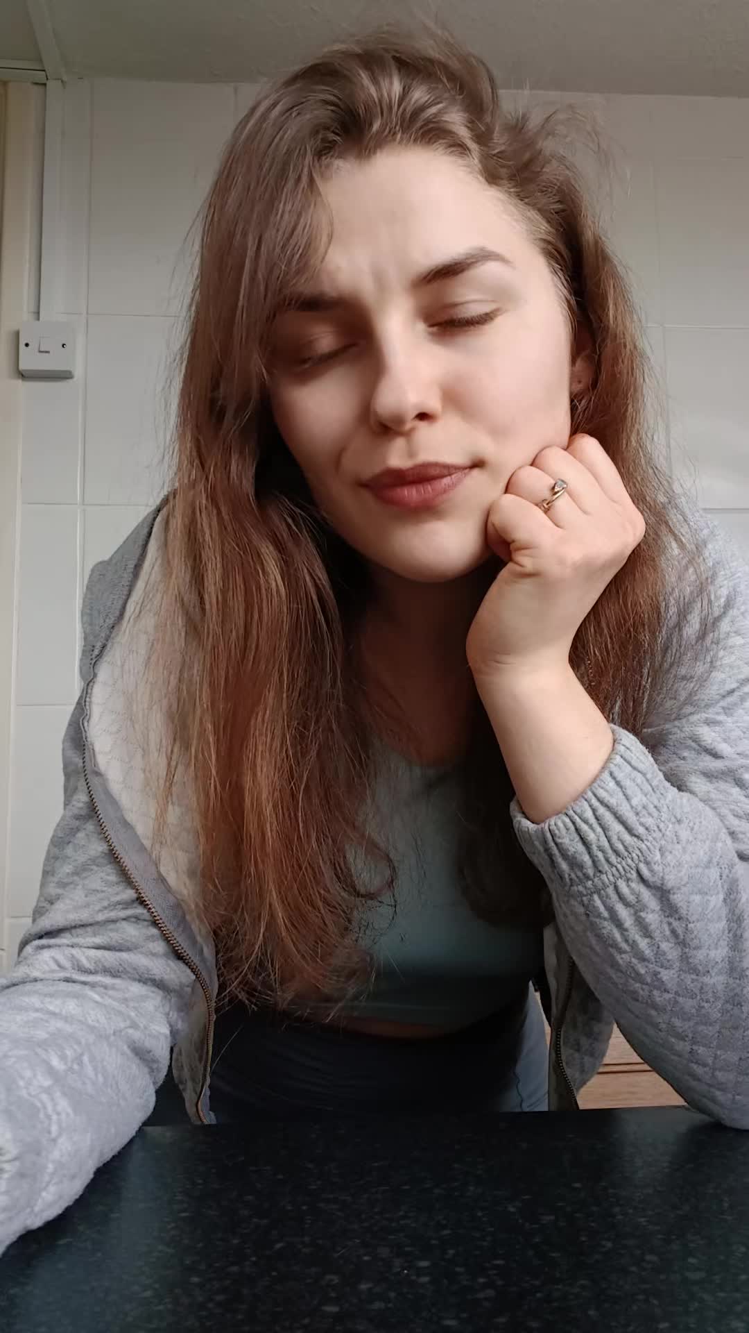 @Blondiii