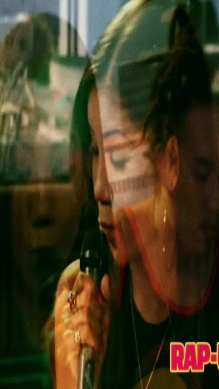 @🎭