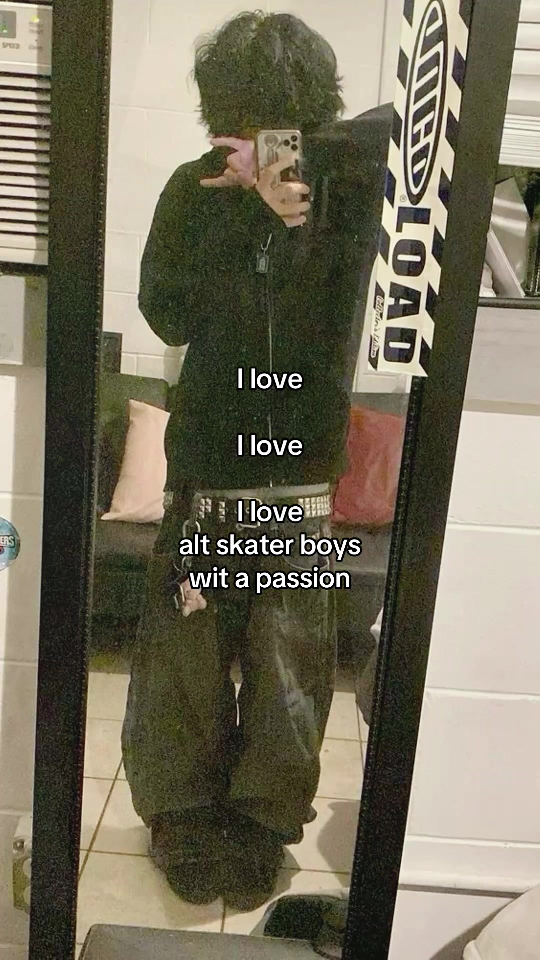 @𖣂︎