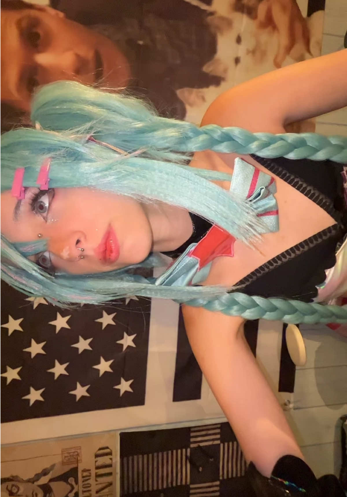 @Cl3li4