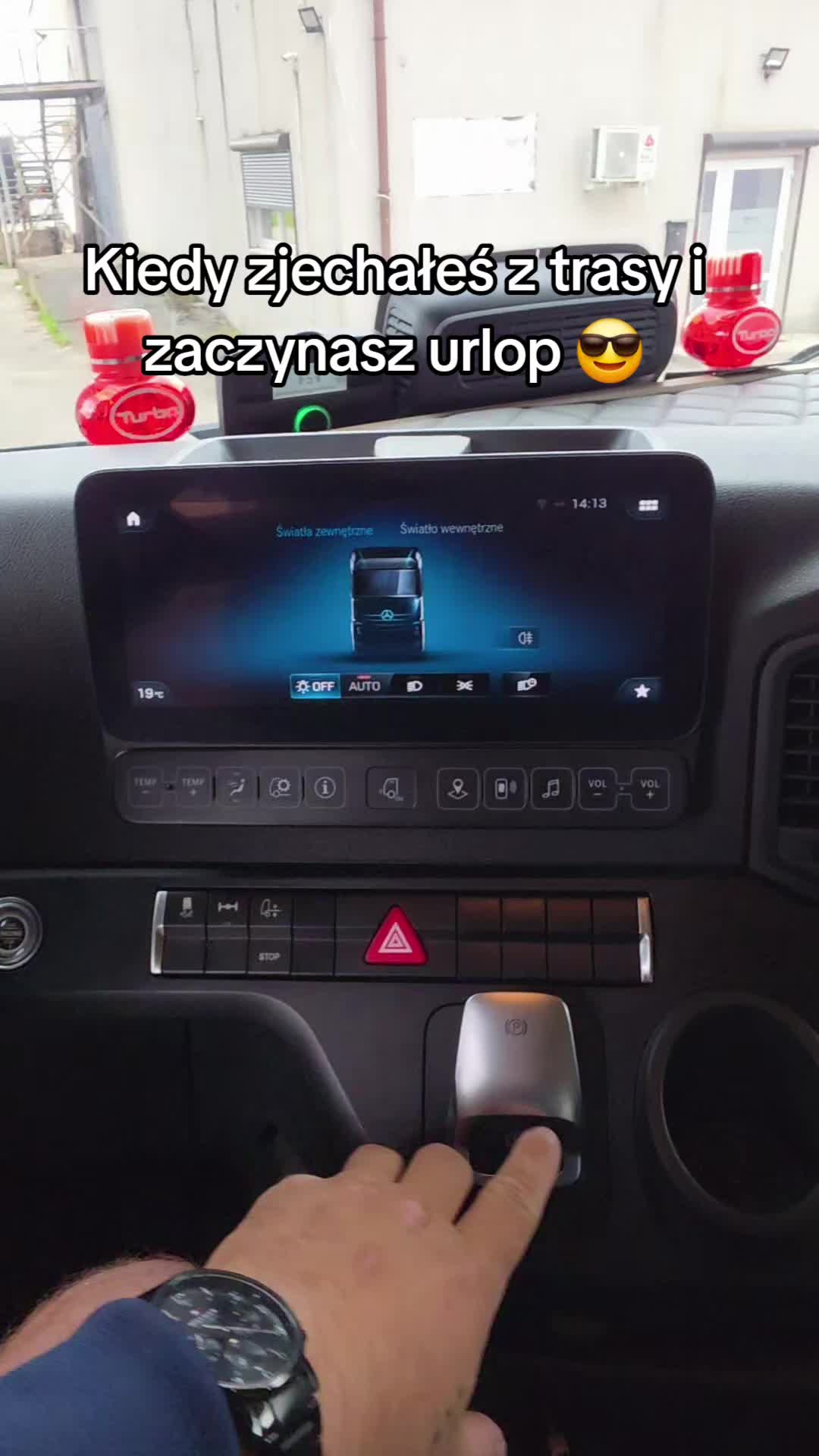 @BziBziak😎