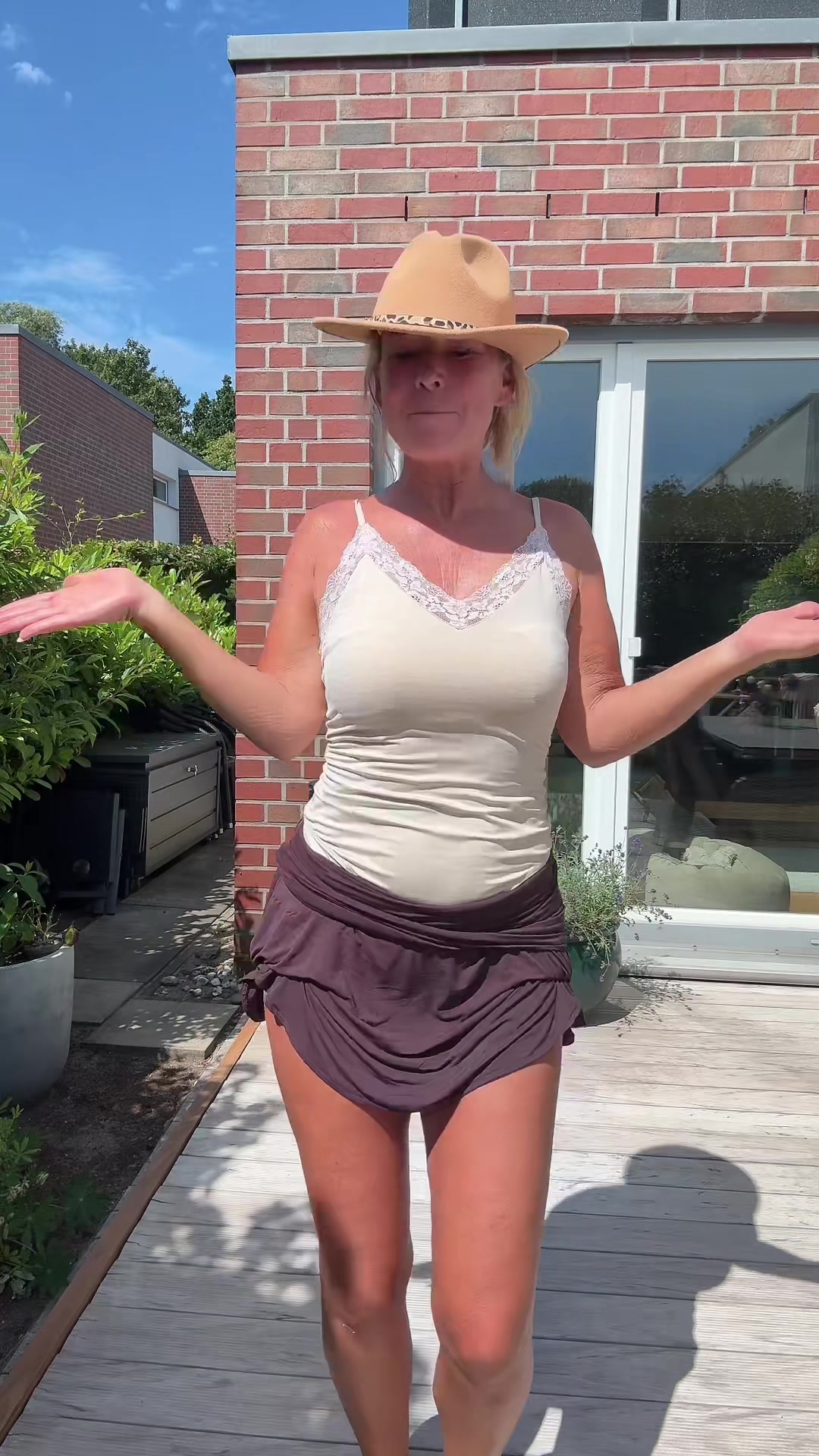 @zoegronenberg