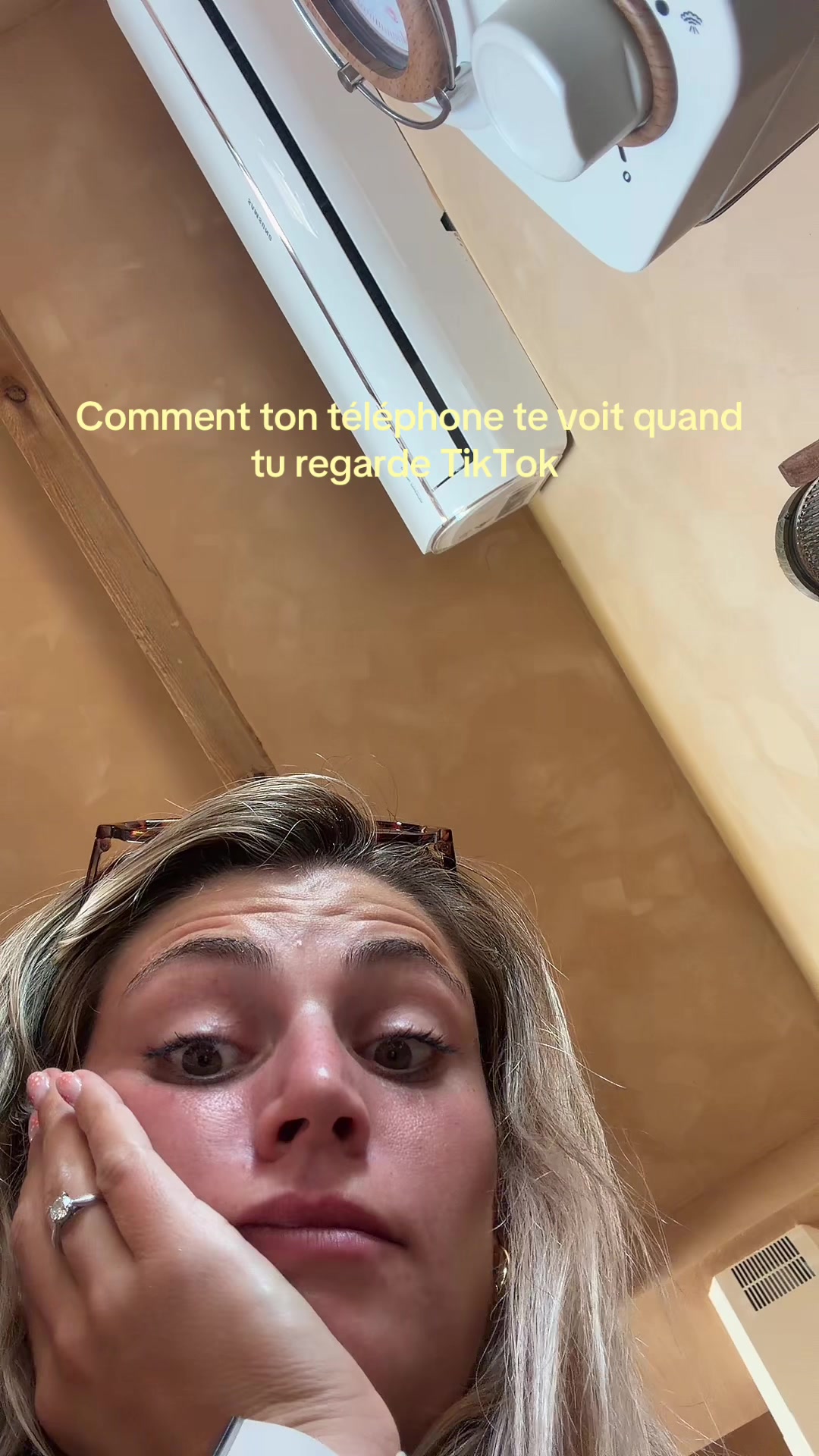 @zoeblondy