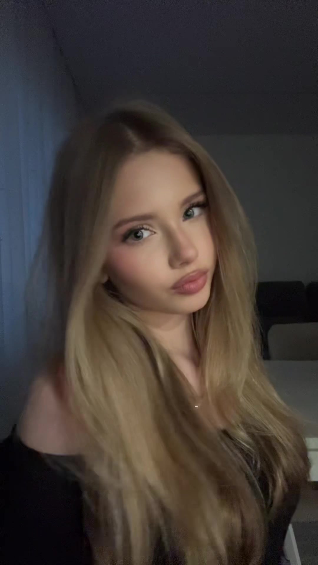 @Á
