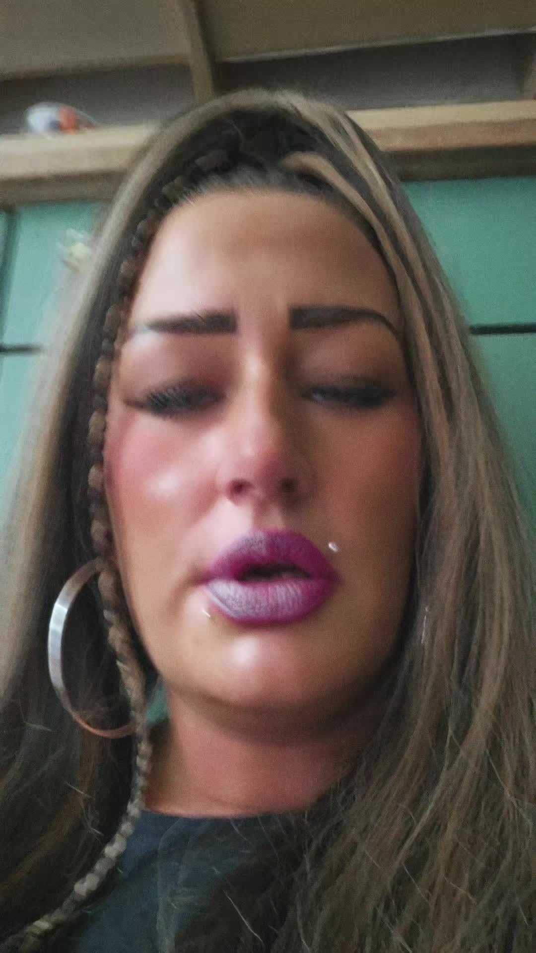 @ᥣorᥲ&iota;ᥒᥱ..
