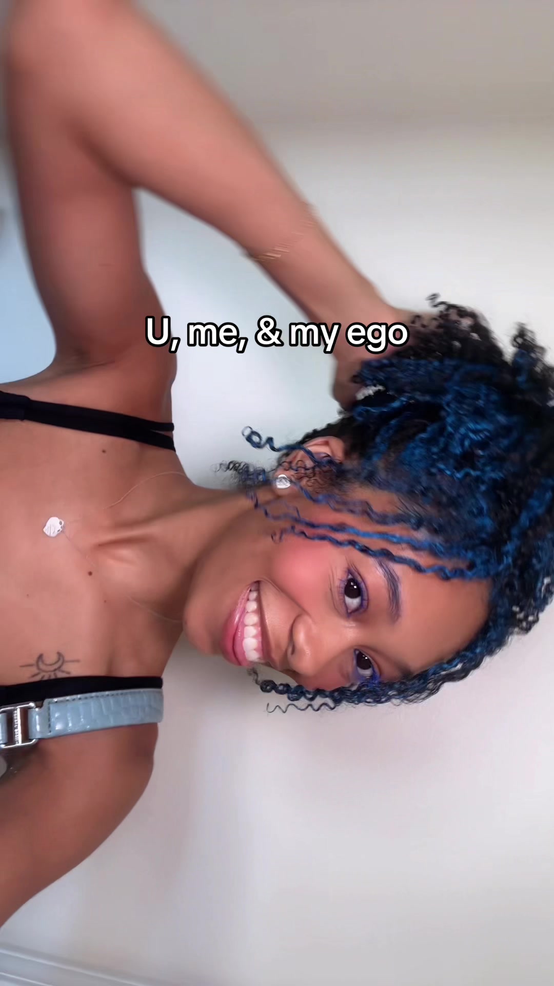 @AYSIA NICOLE