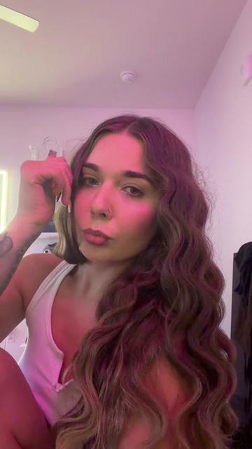 @Ęmily Ęlizabeth🖤