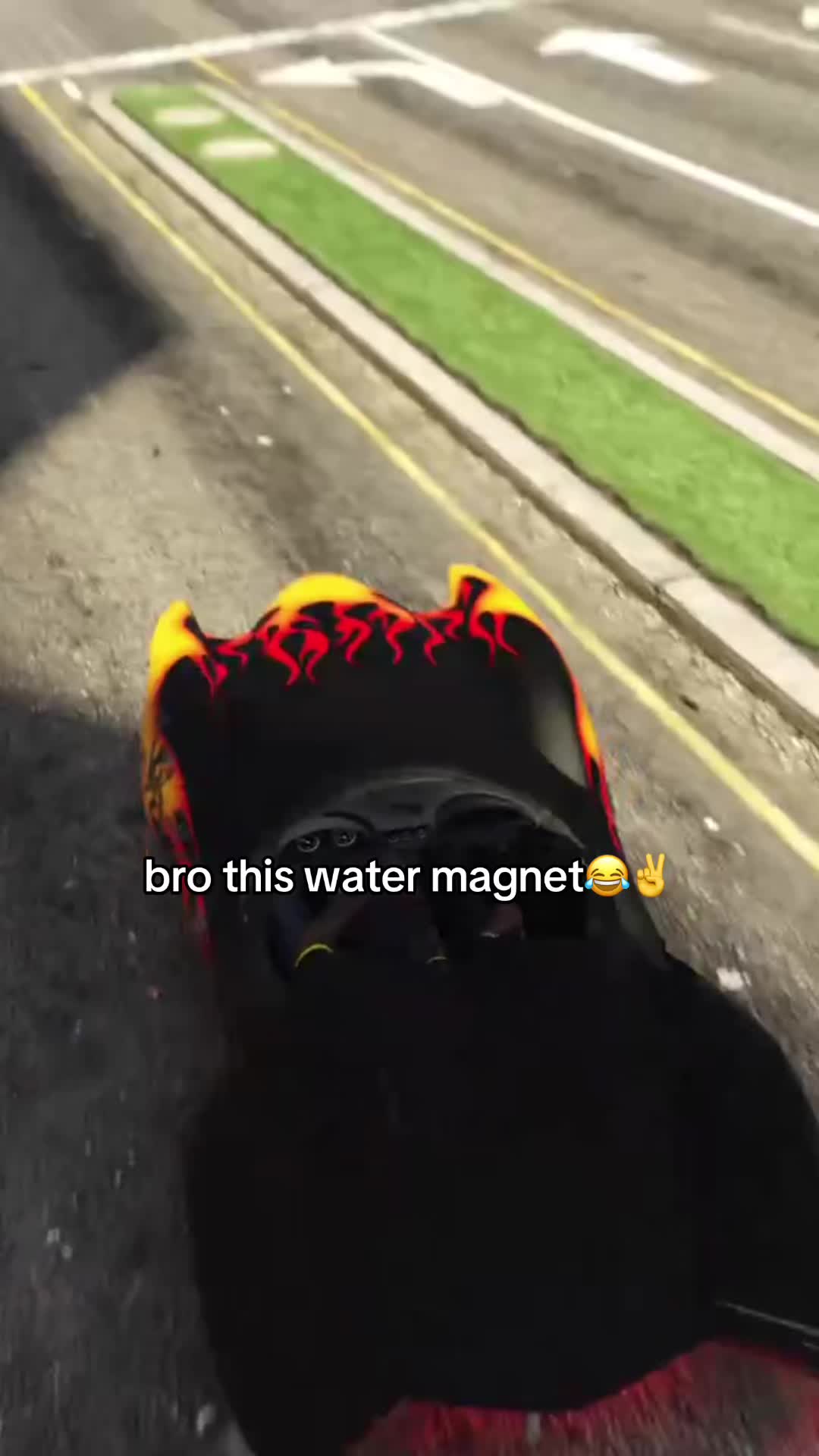 @👾