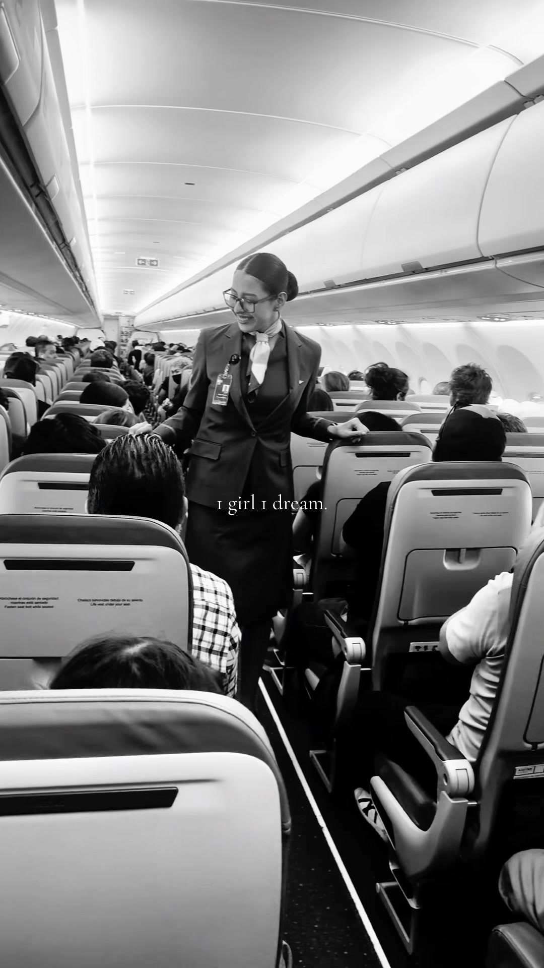 @𝓥𝓪𝓷𝓮𝓼𝓼𝓪 ✈️