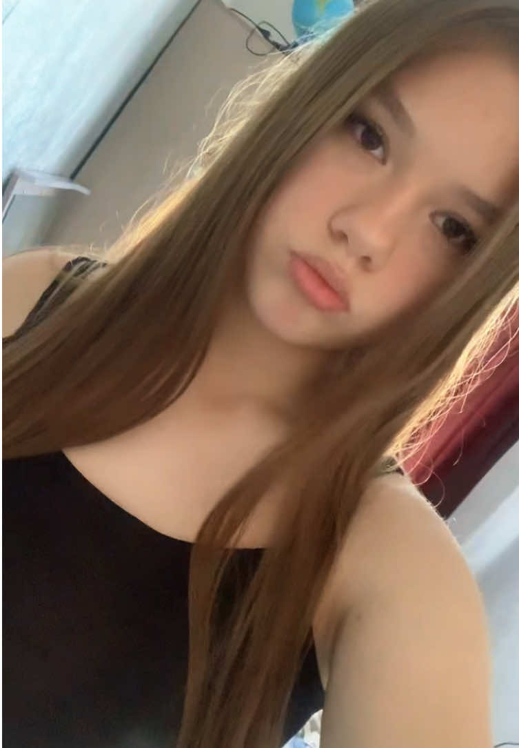@вика