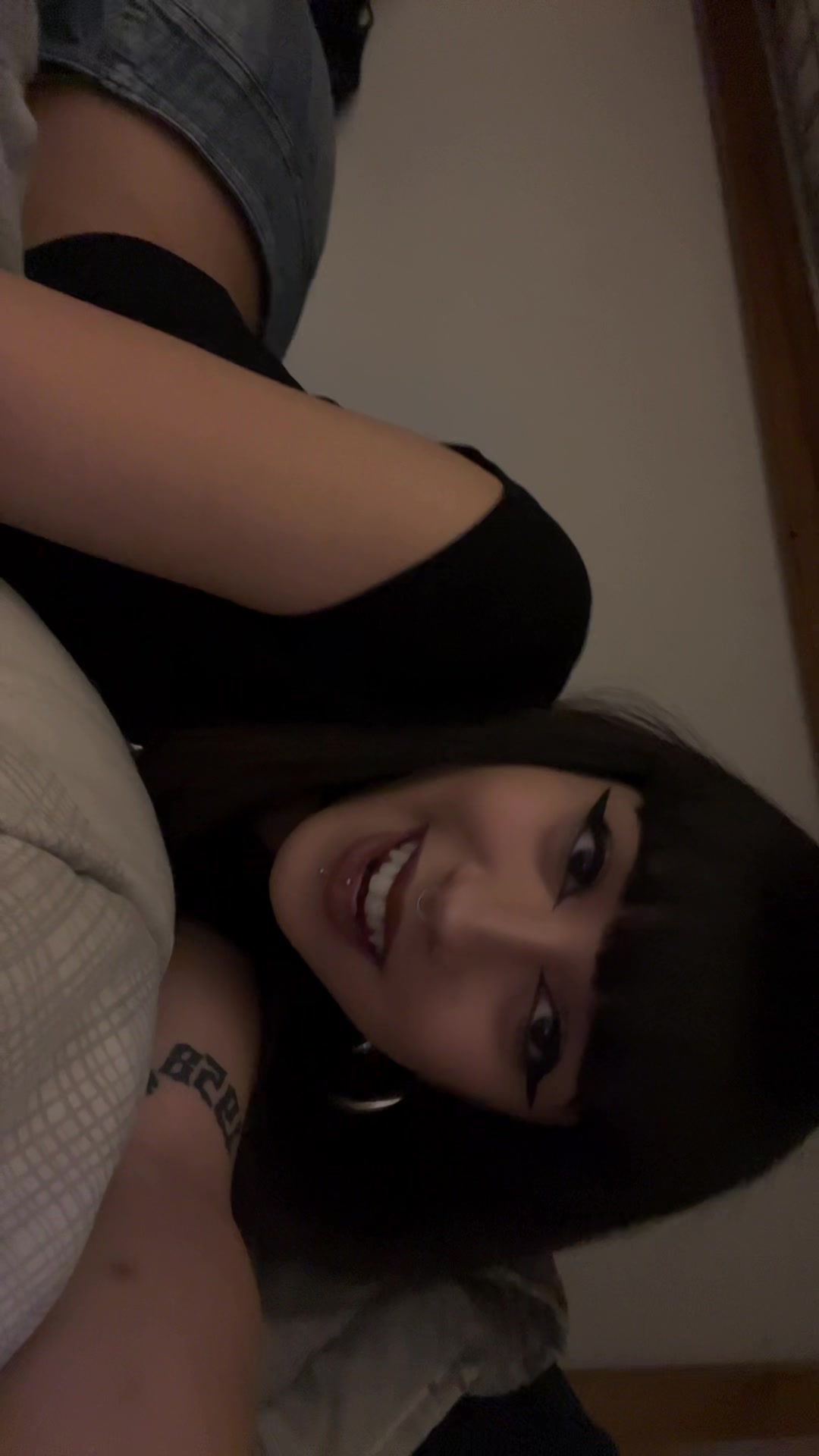 @Ani🌙