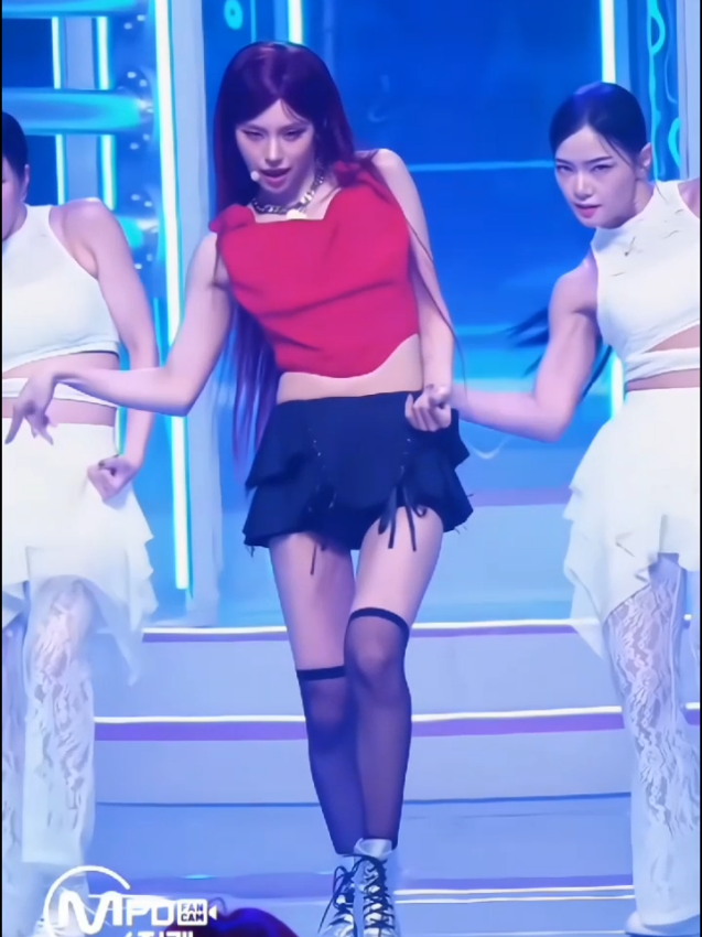 @Kpop_fancams:)
