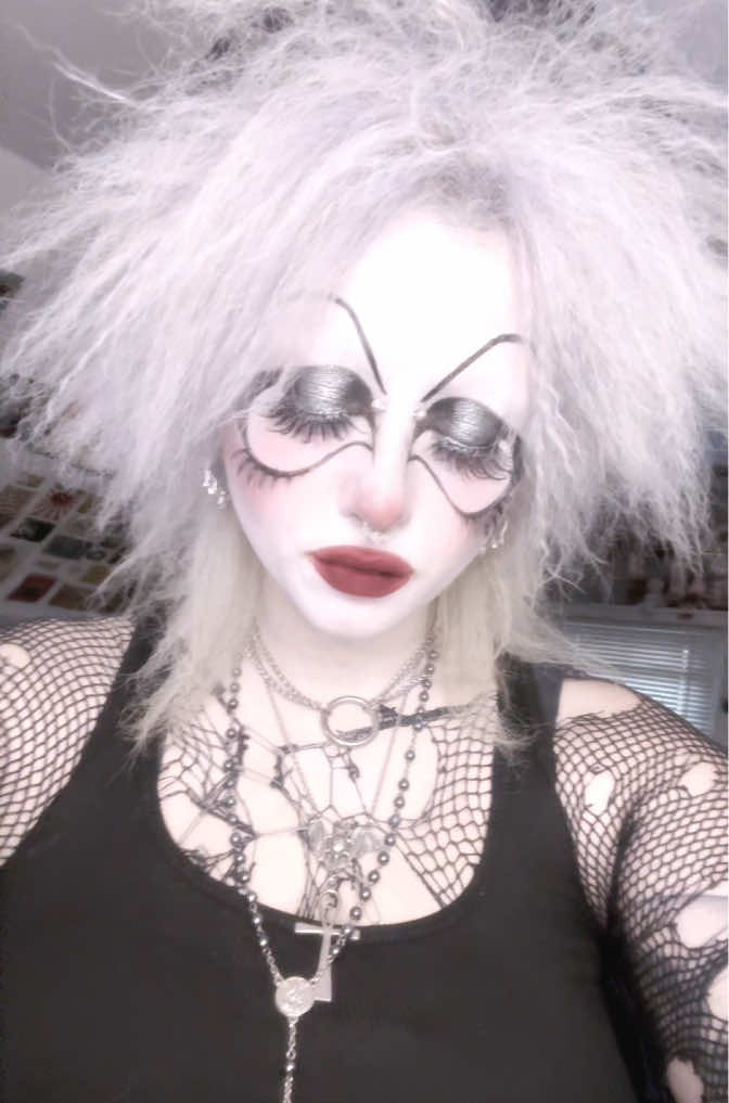 @dollygoth666