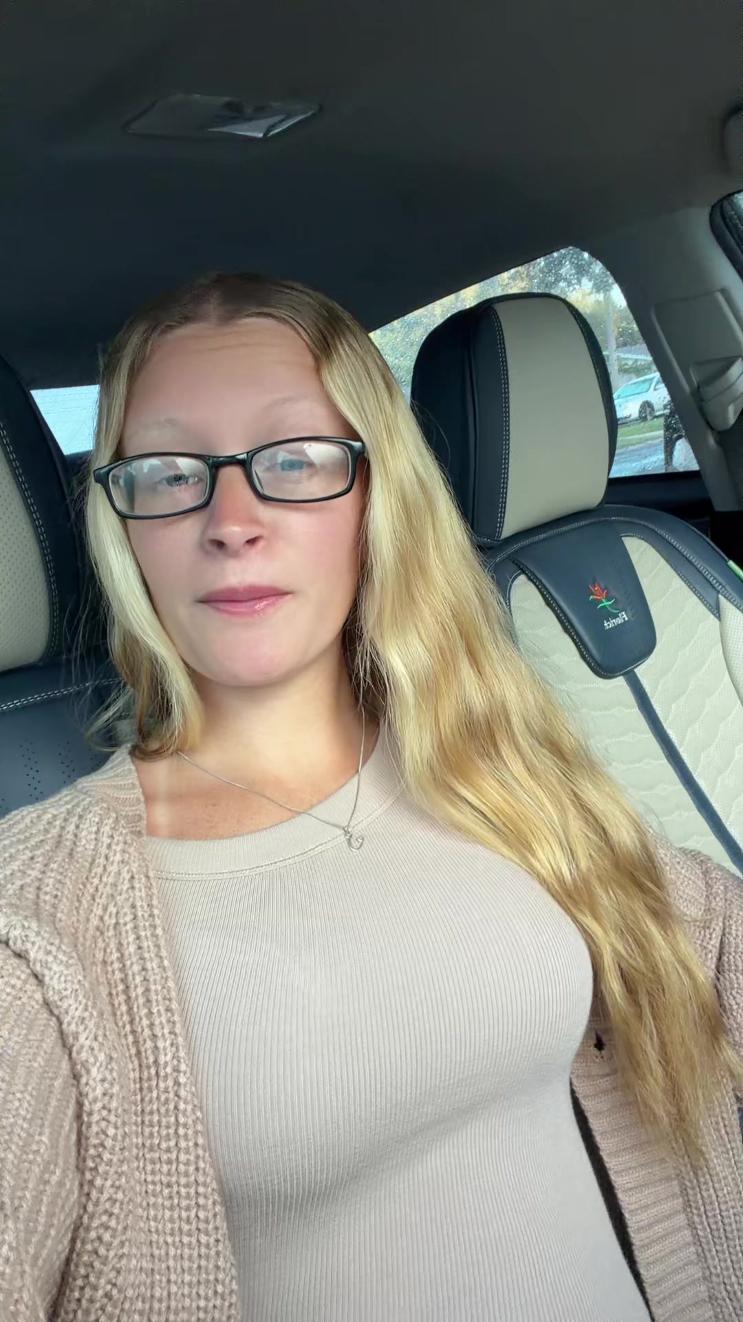 @notemily