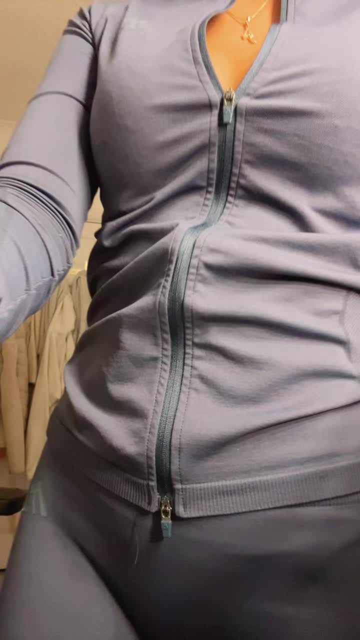 @Aniyspammiieeee
