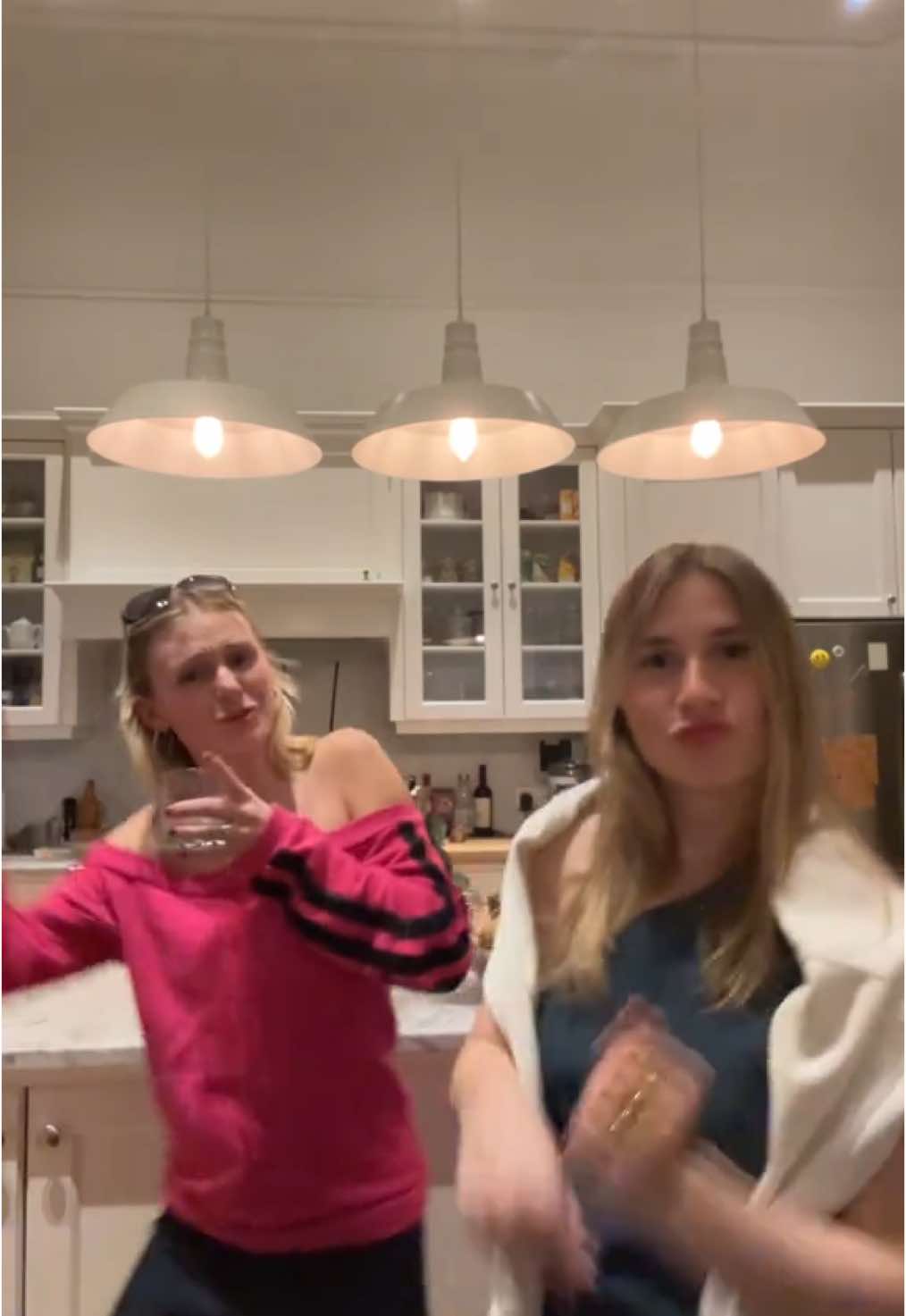 @Lorelai Vs