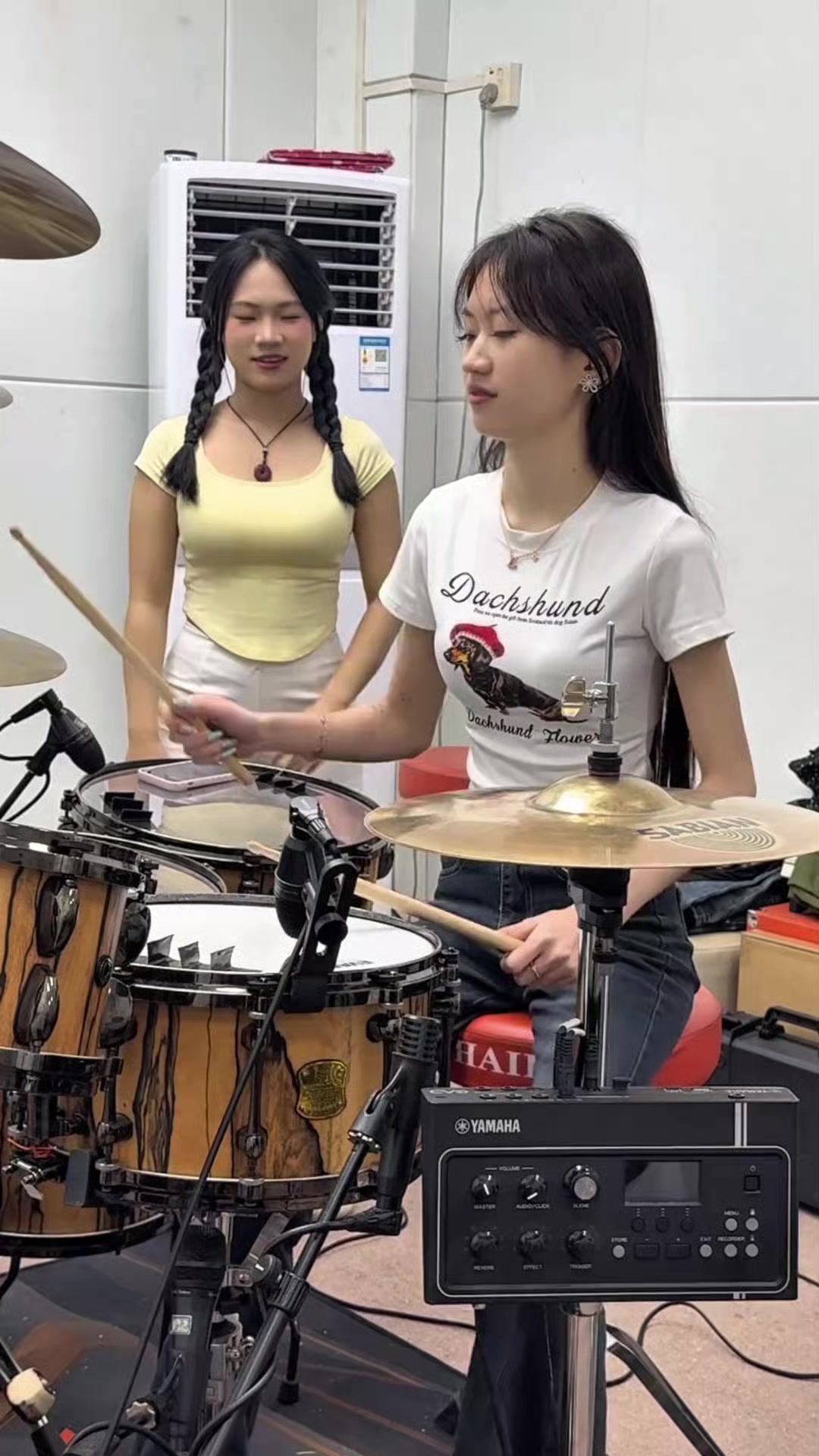 @微妮儿