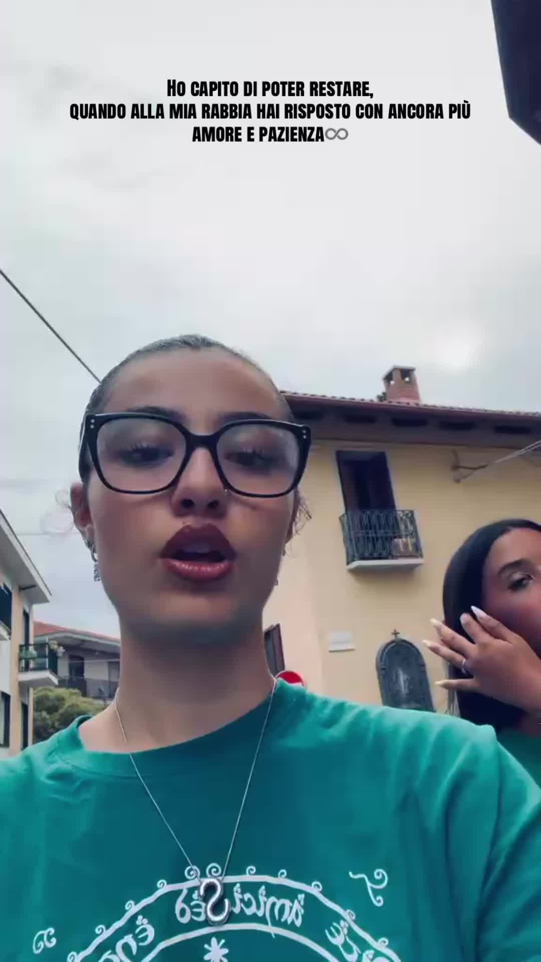 @𝐳𝐨𝐞