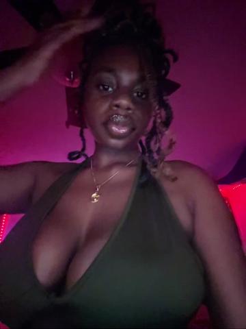 @Nina 🧍🏾&zwj;♀️