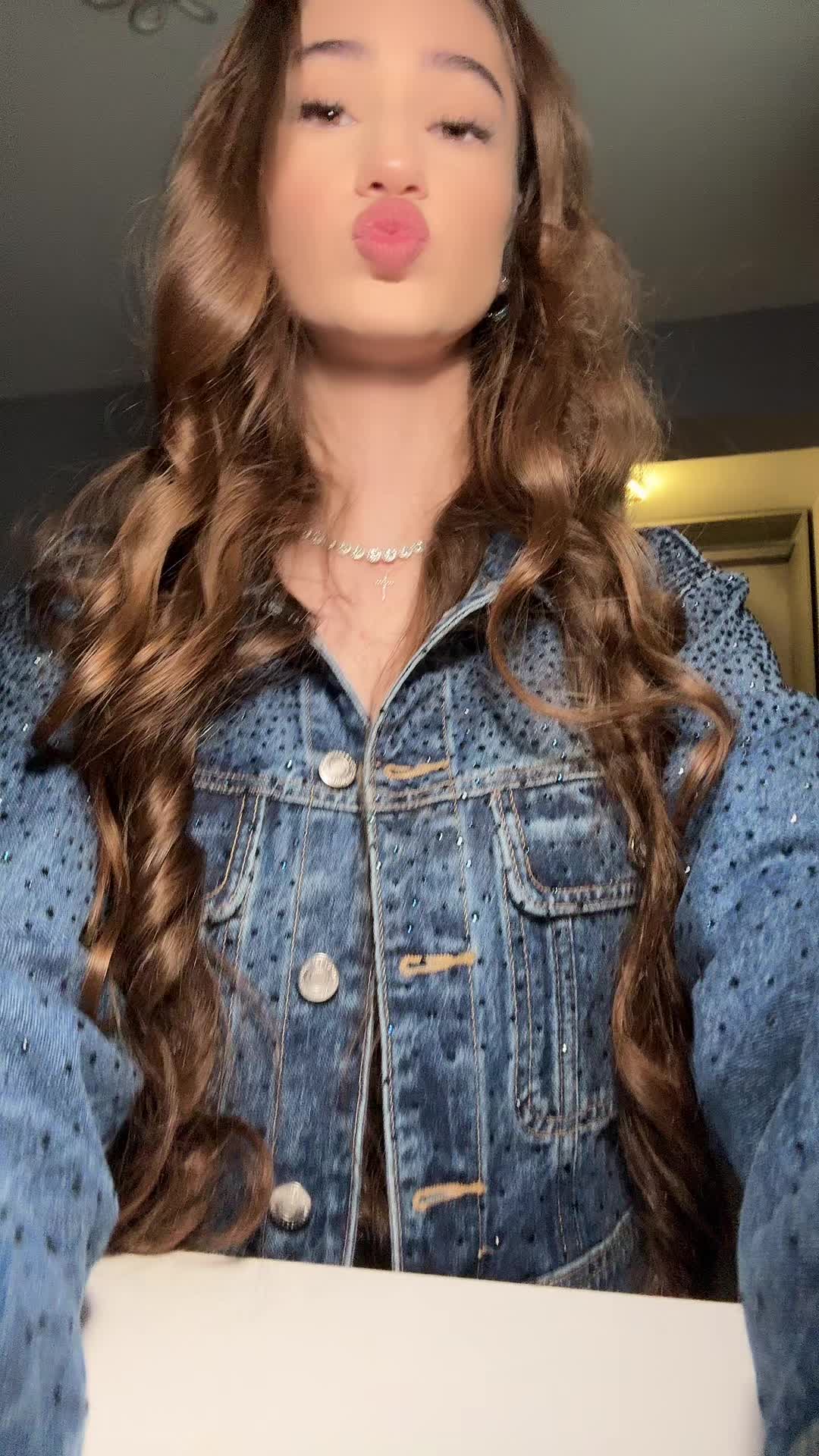 @Ianira
