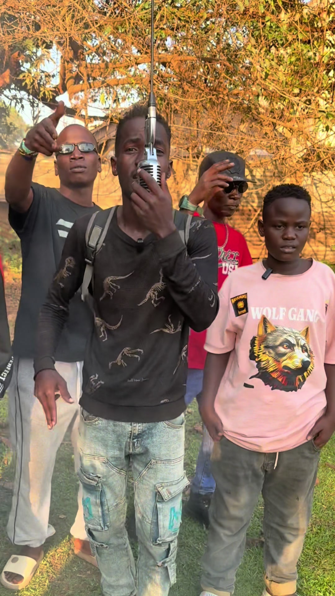 @FlossDaArtist🇺🇬🇬🇧