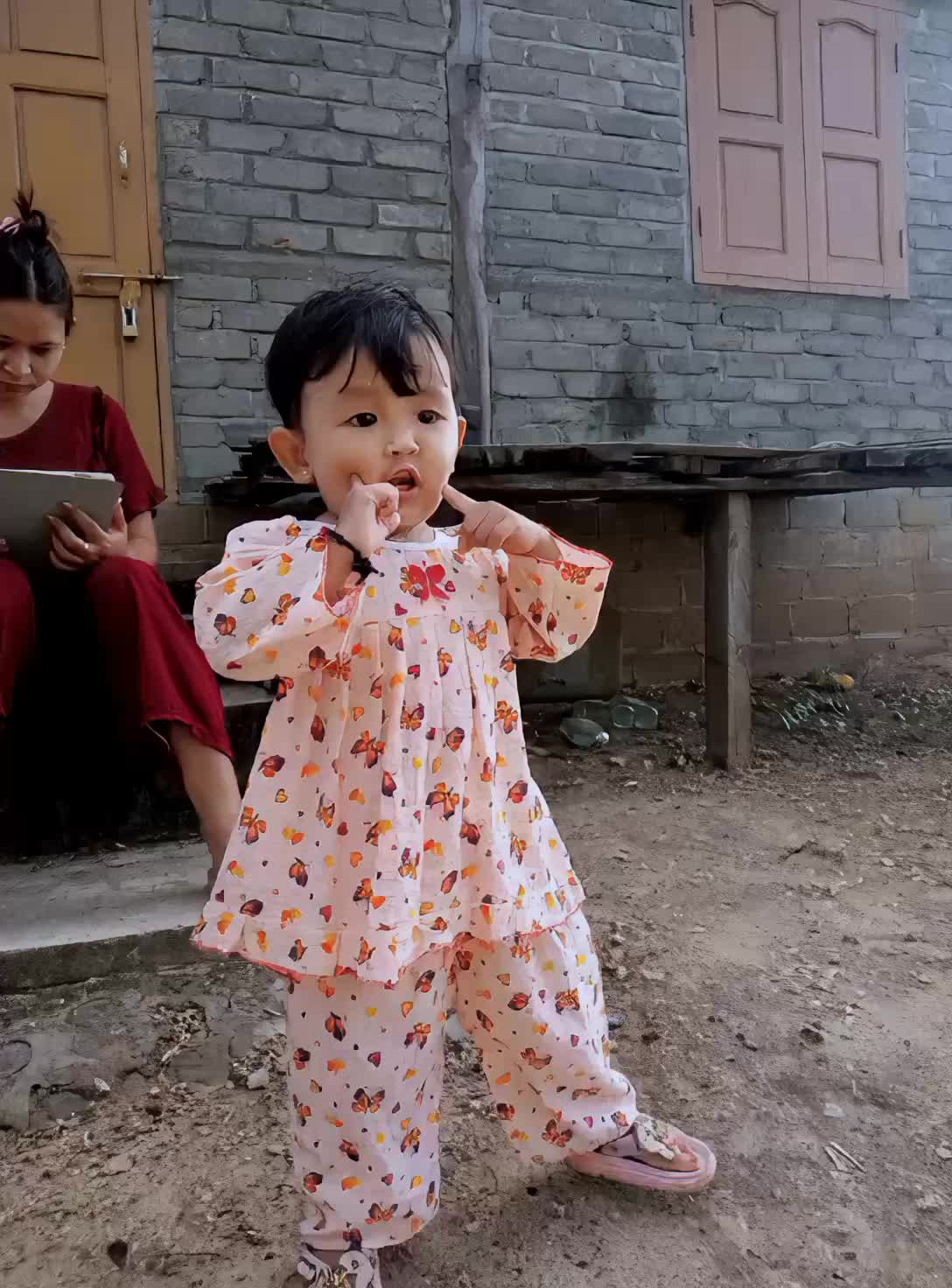 @💛Thwal Thwal Hnin💛