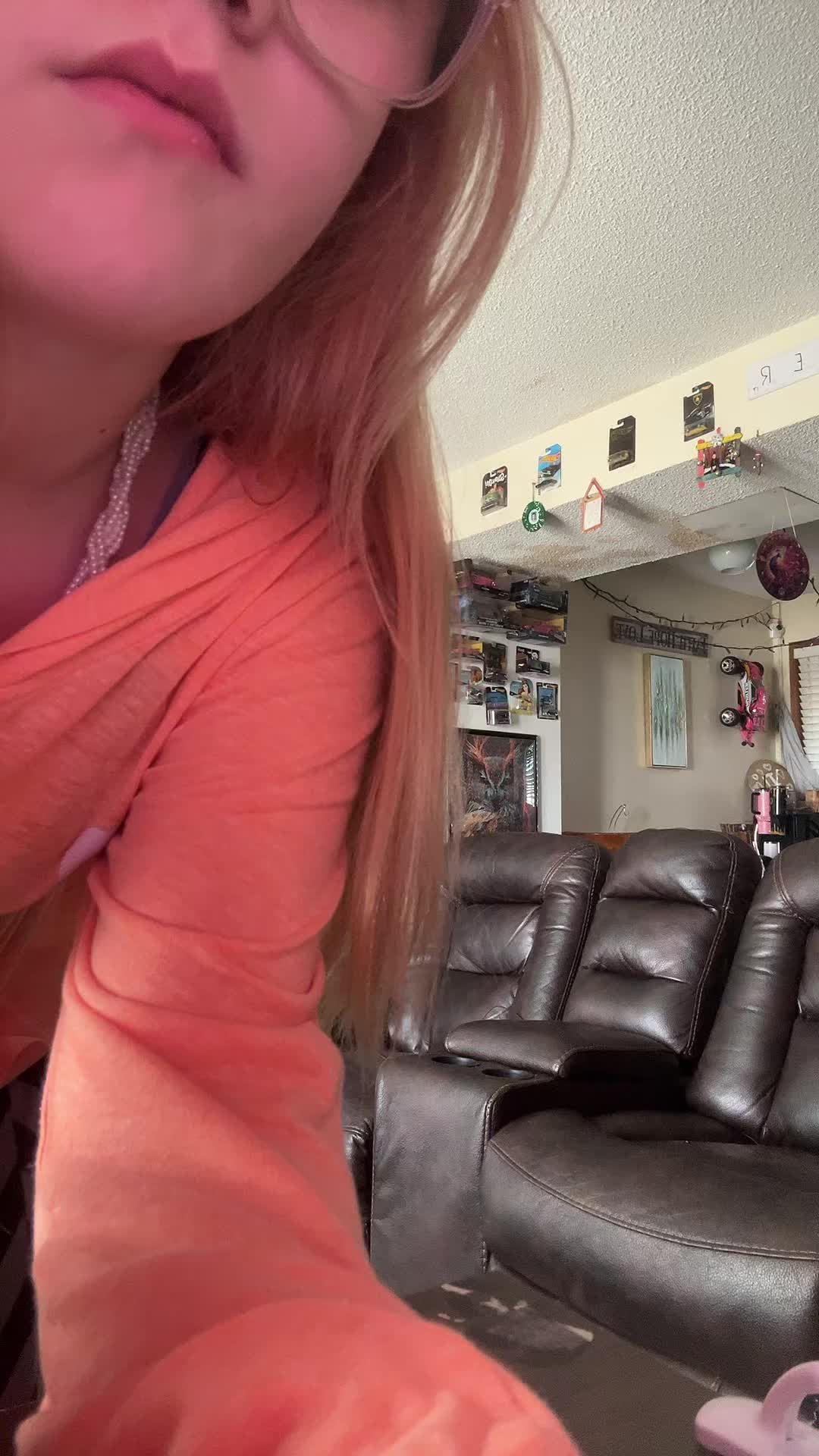 @(Taylor😝🖕)