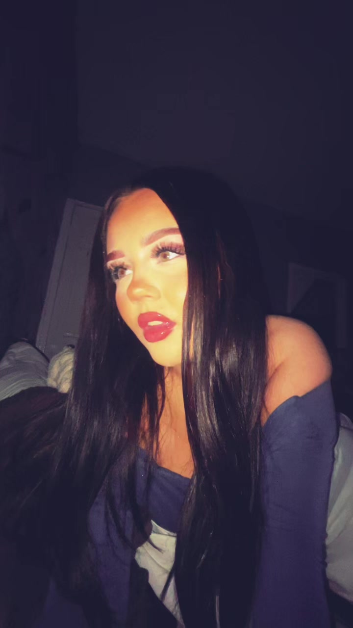 @Molly Mae