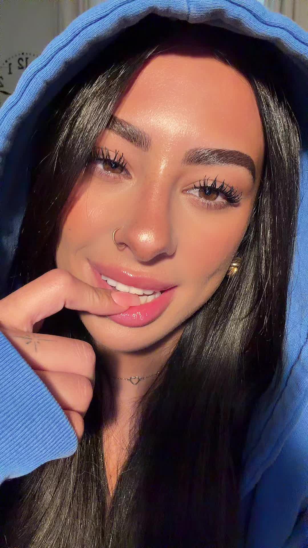 @avabaeva