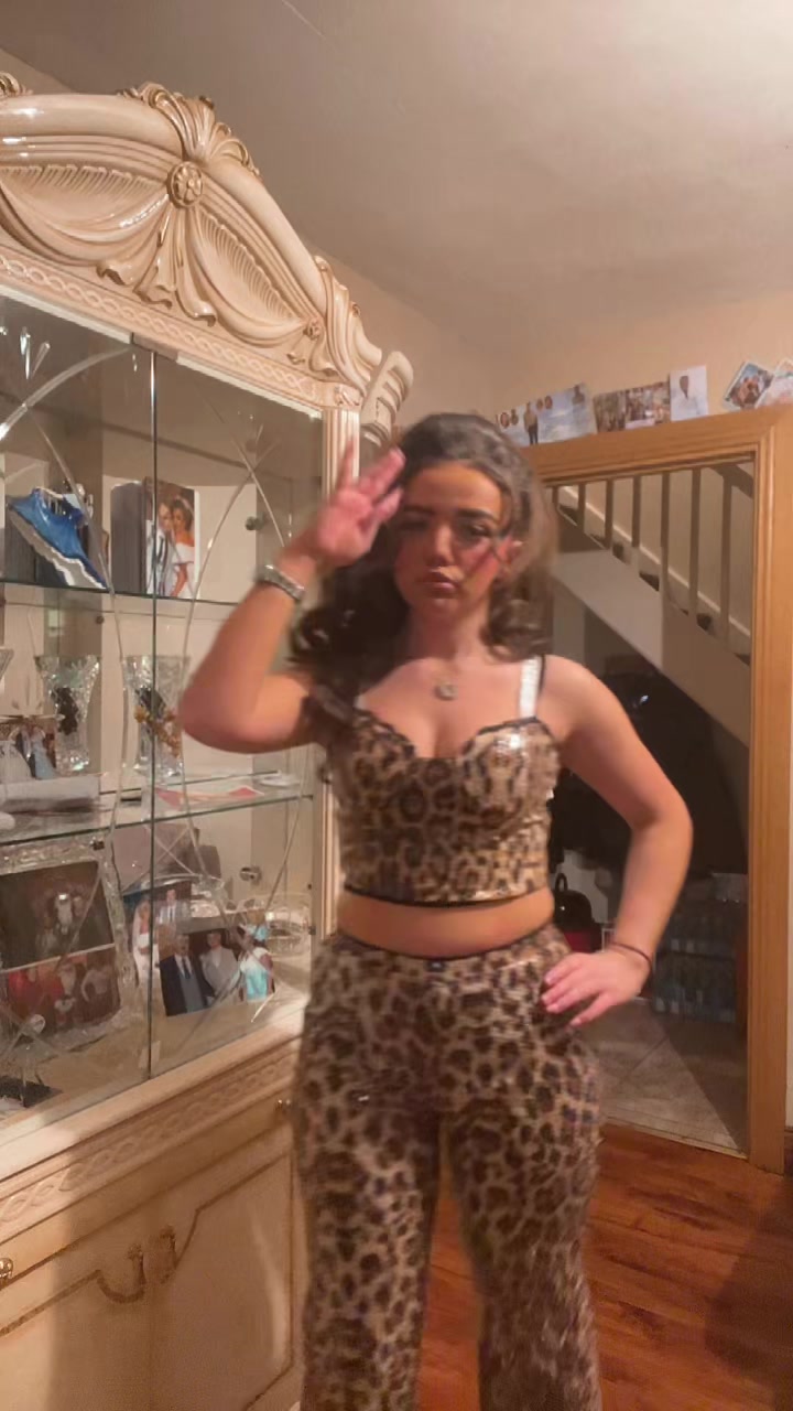 @ellensmag_18x