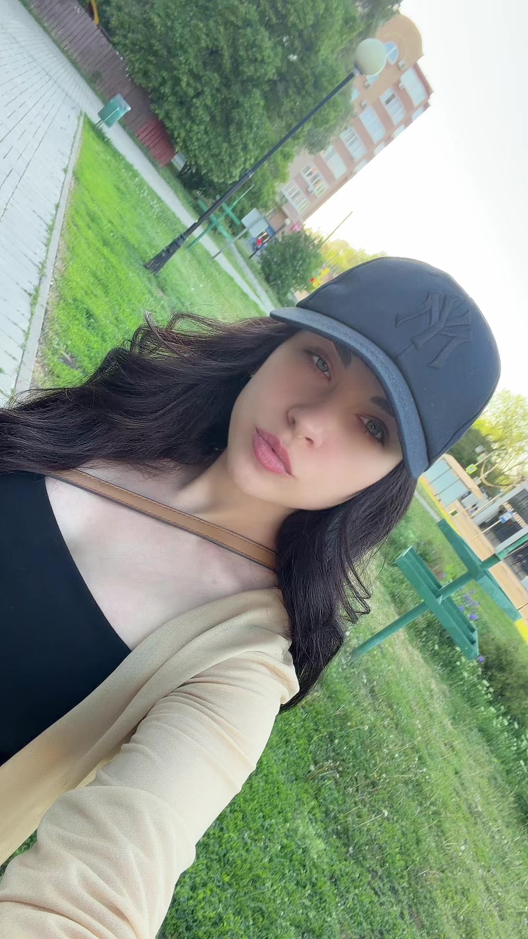 @Карина