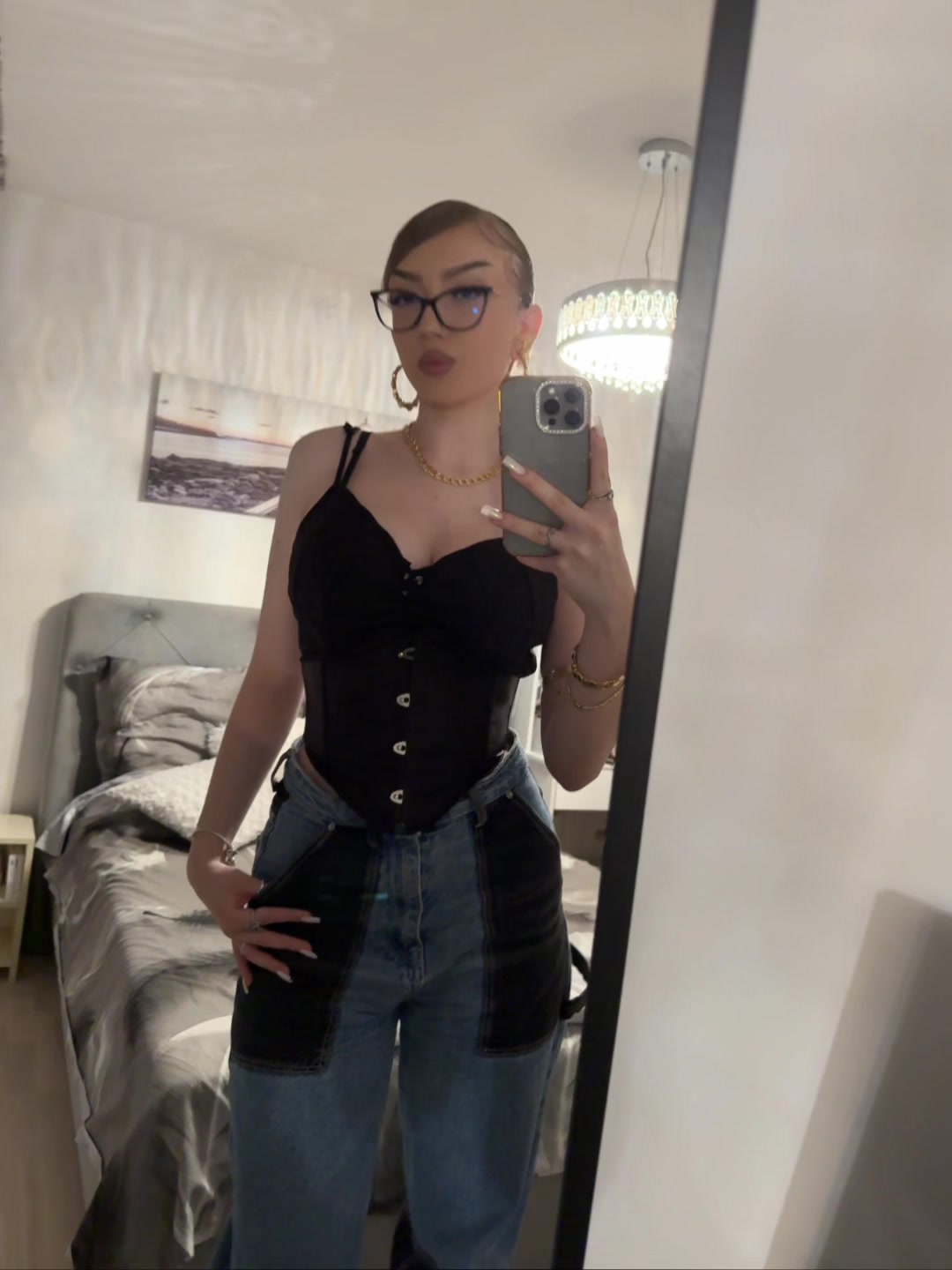 @🖤