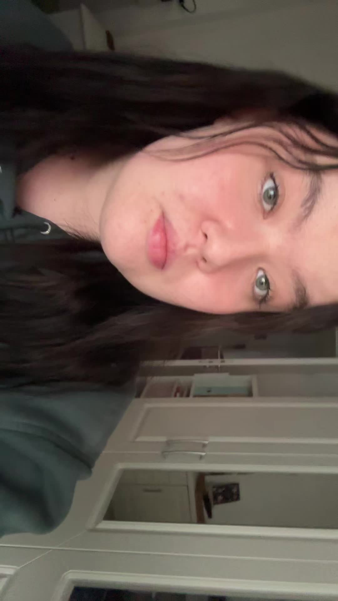 @onlyleoniee