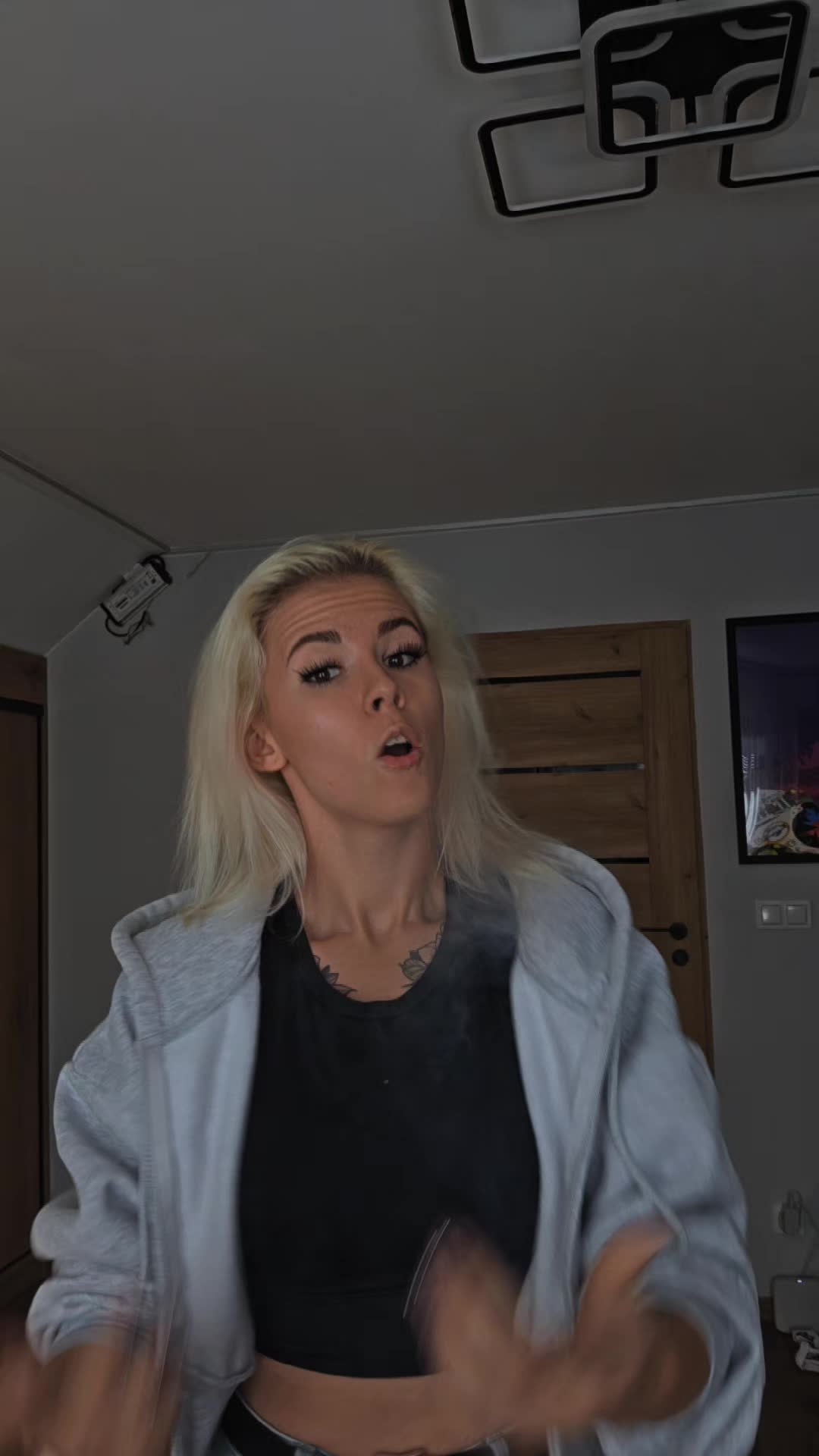 @nikolcia_0207