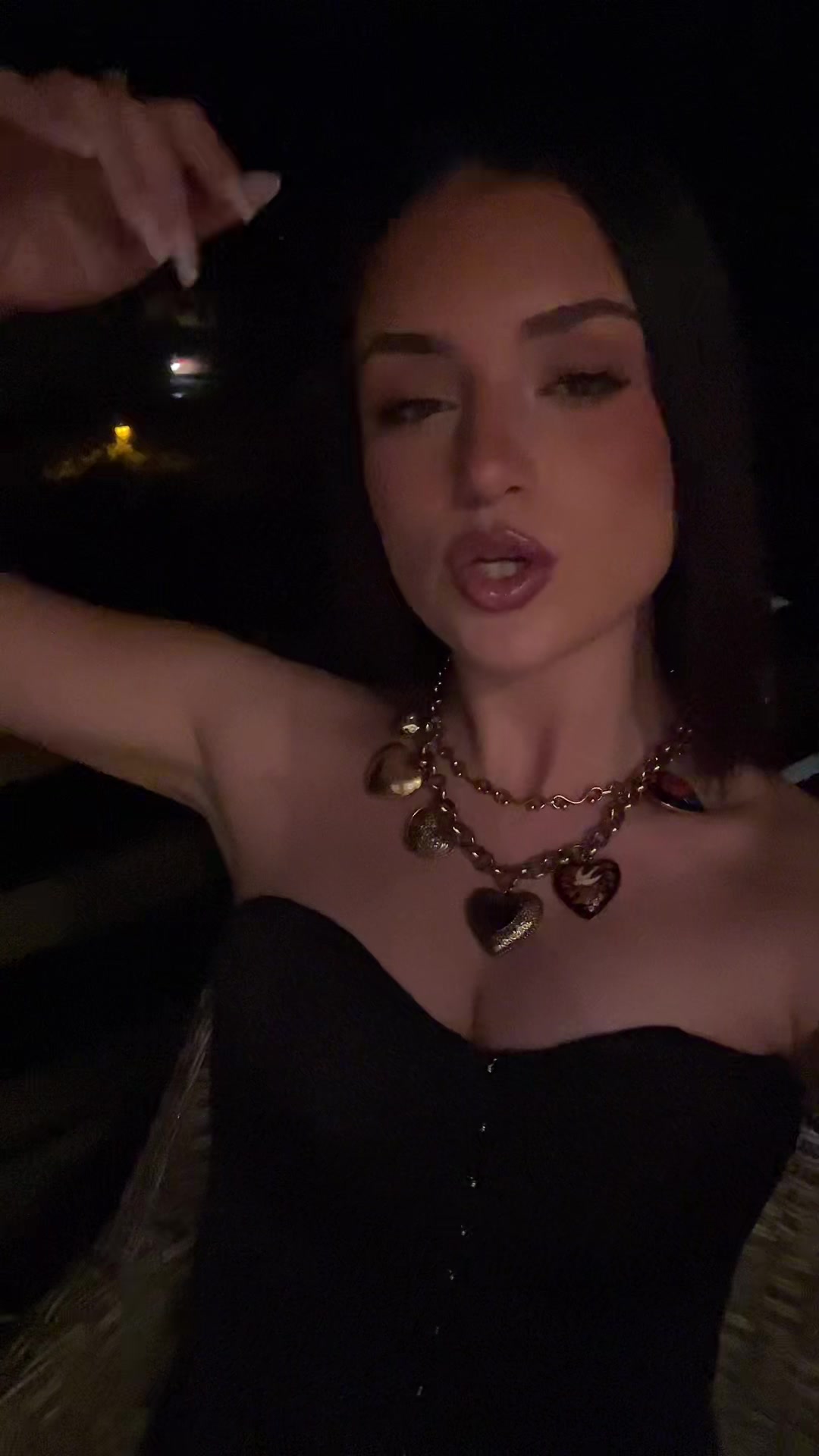 @Maé