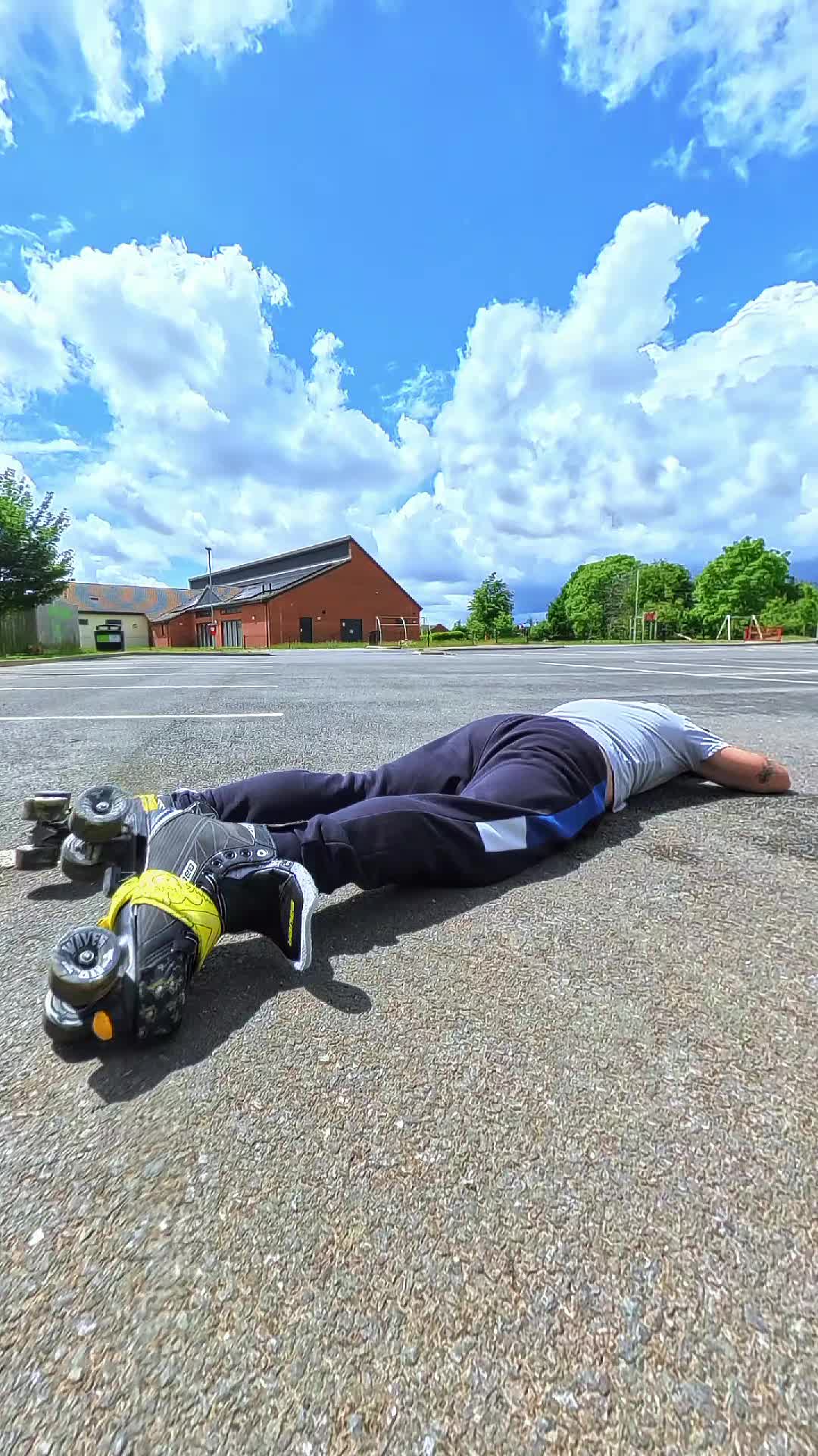 @💚🖤🛼Gazzaonsk8s⛸️🖤💚