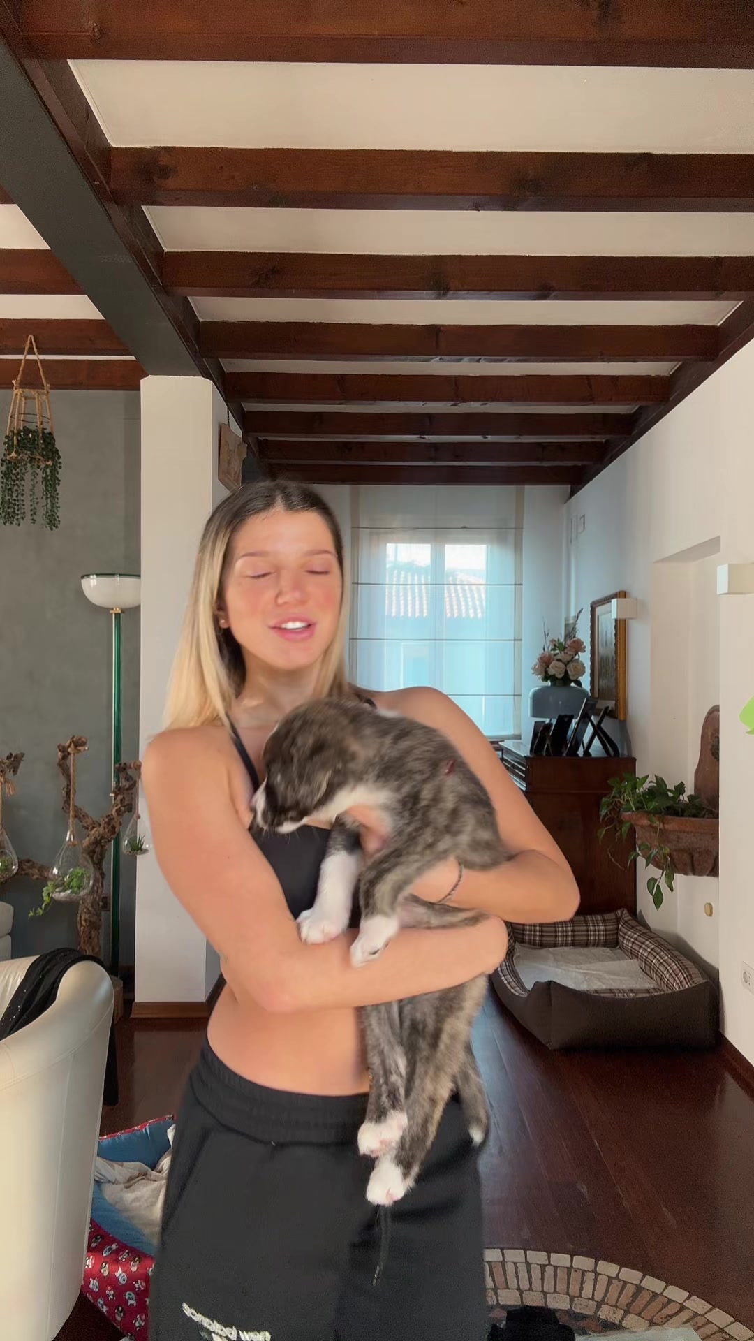 @lisabonazzaa