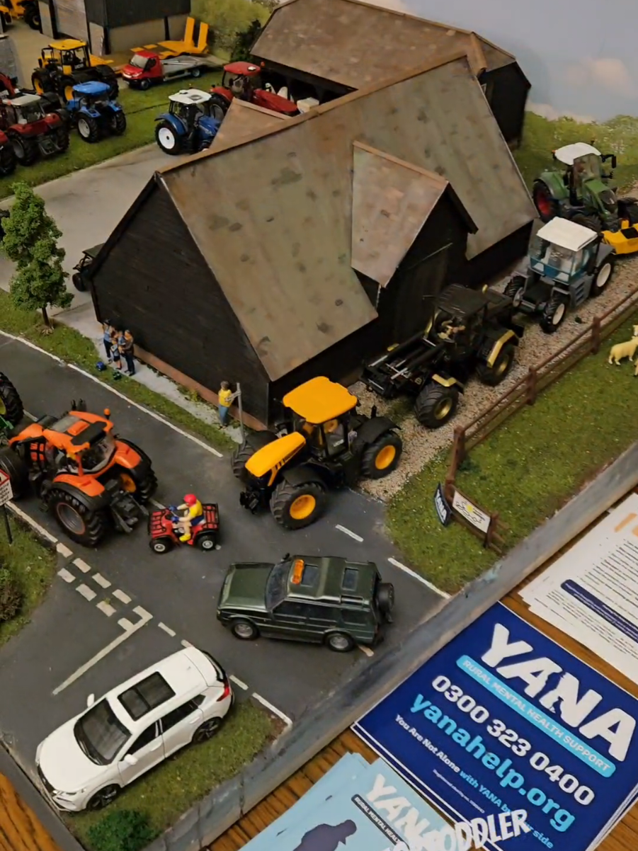 @tractortrackers