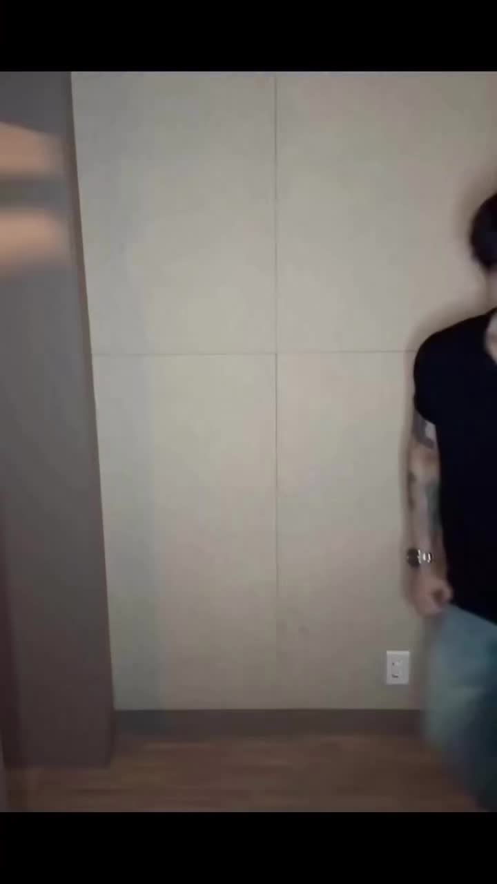 @Christina ๐