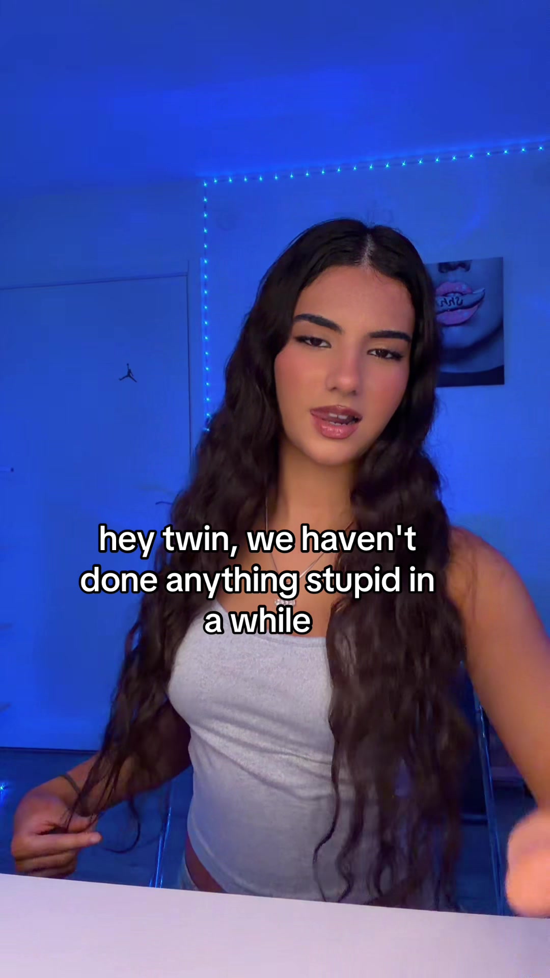 @👠