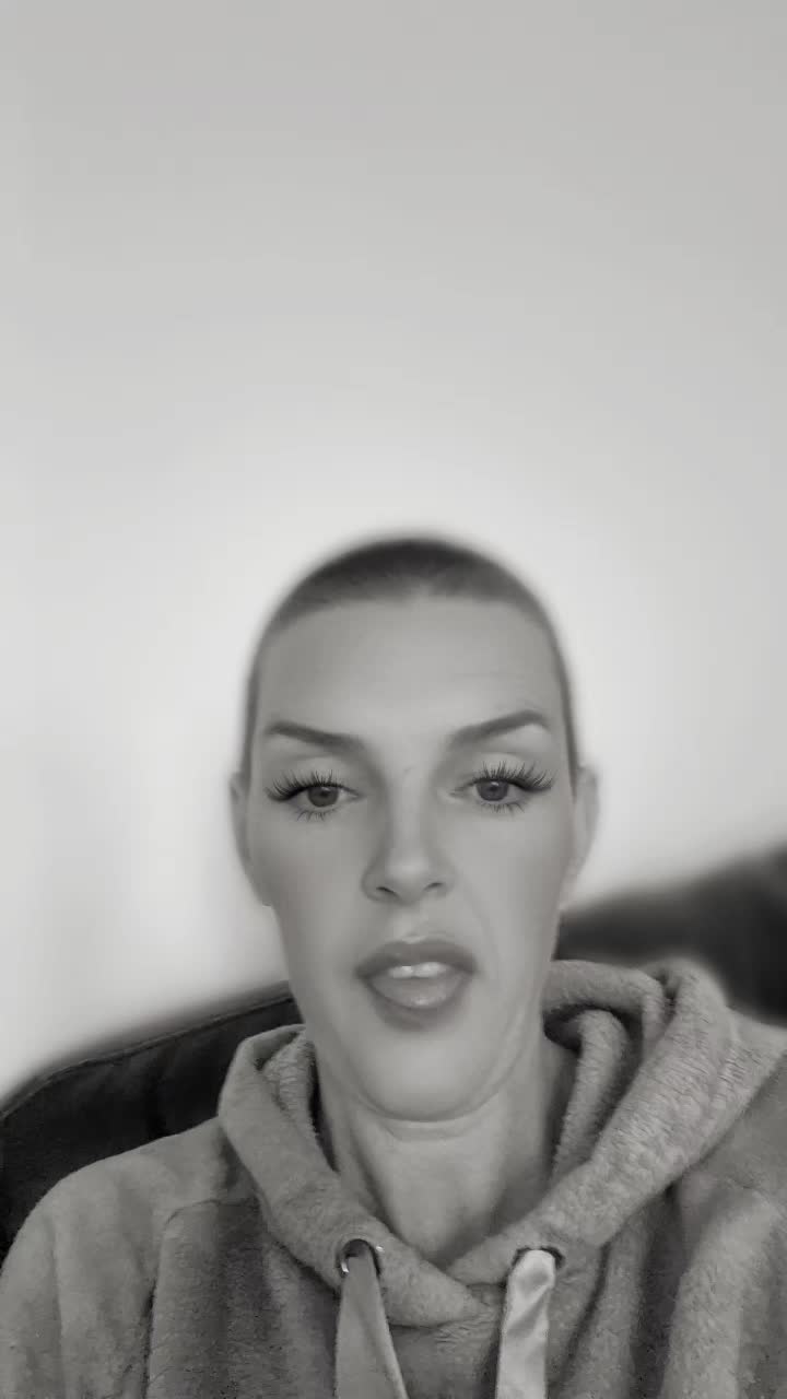 @clairebevs