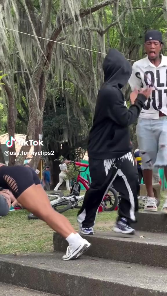 @He And She Debate