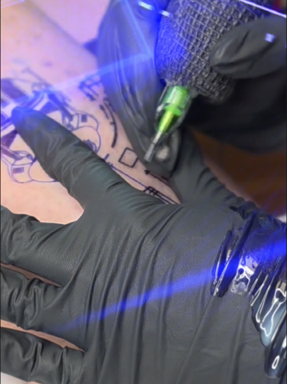 @CONSTANTINO TATTOO 🧨🎨